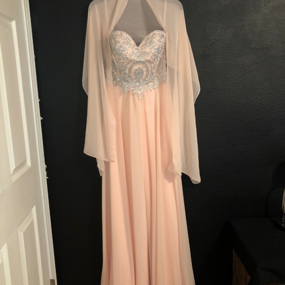 Prom Dress - Picture 5 of 5